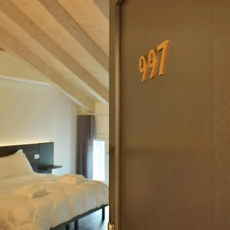 Royal Garden Luxury Gasthof *